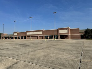 3121 E Texas St, Bossier City, LA for lease Building Photo- Image 2 of 3