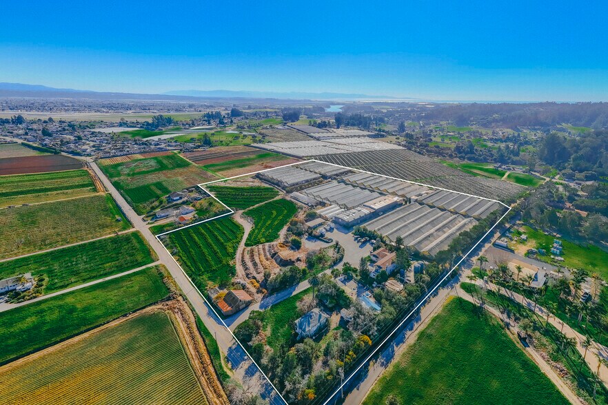 371 Calabasas Rd, Watsonville, CA for sale - Aerial - Image 1 of 1