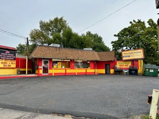 2101, 2105, & 2109 W Broadway portfolio of 3 properties for sale on LoopNet.com Building Photo- Image 1 of 10