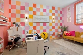 7185 Manchester Rd, Maplewood, MO for lease Interior Photo- Image 1 of 3