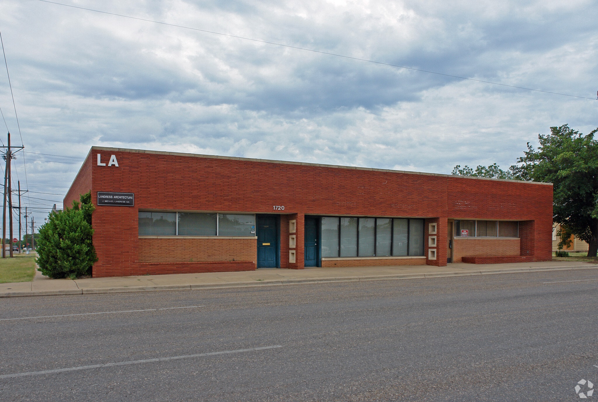 1720 Avenue M, Lubbock, TX for sale Primary Photo- Image 1 of 3