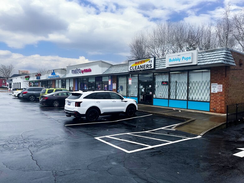 8910-8920 S Tryon St, Charlotte, NC for sale - Building Photo - Image 2 of 5