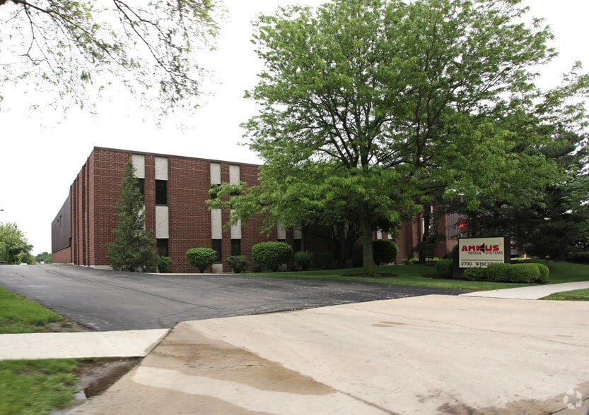 2700 Wisconsin Ave, Downers Grove, IL for sale - Primary Photo - Image 1 of 1
