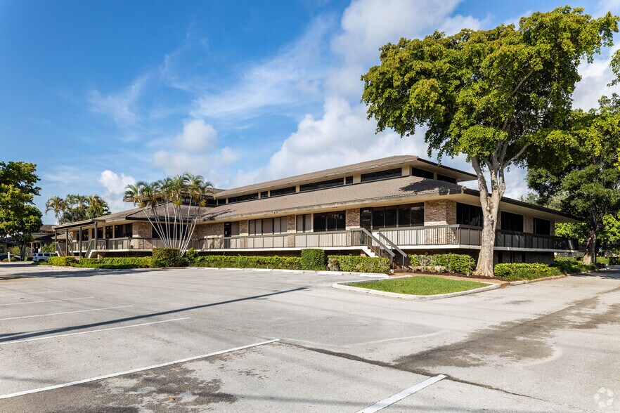 5499 N Federal Hwy Boca Raton Fl 33487 Office For Lease Loopnet Com