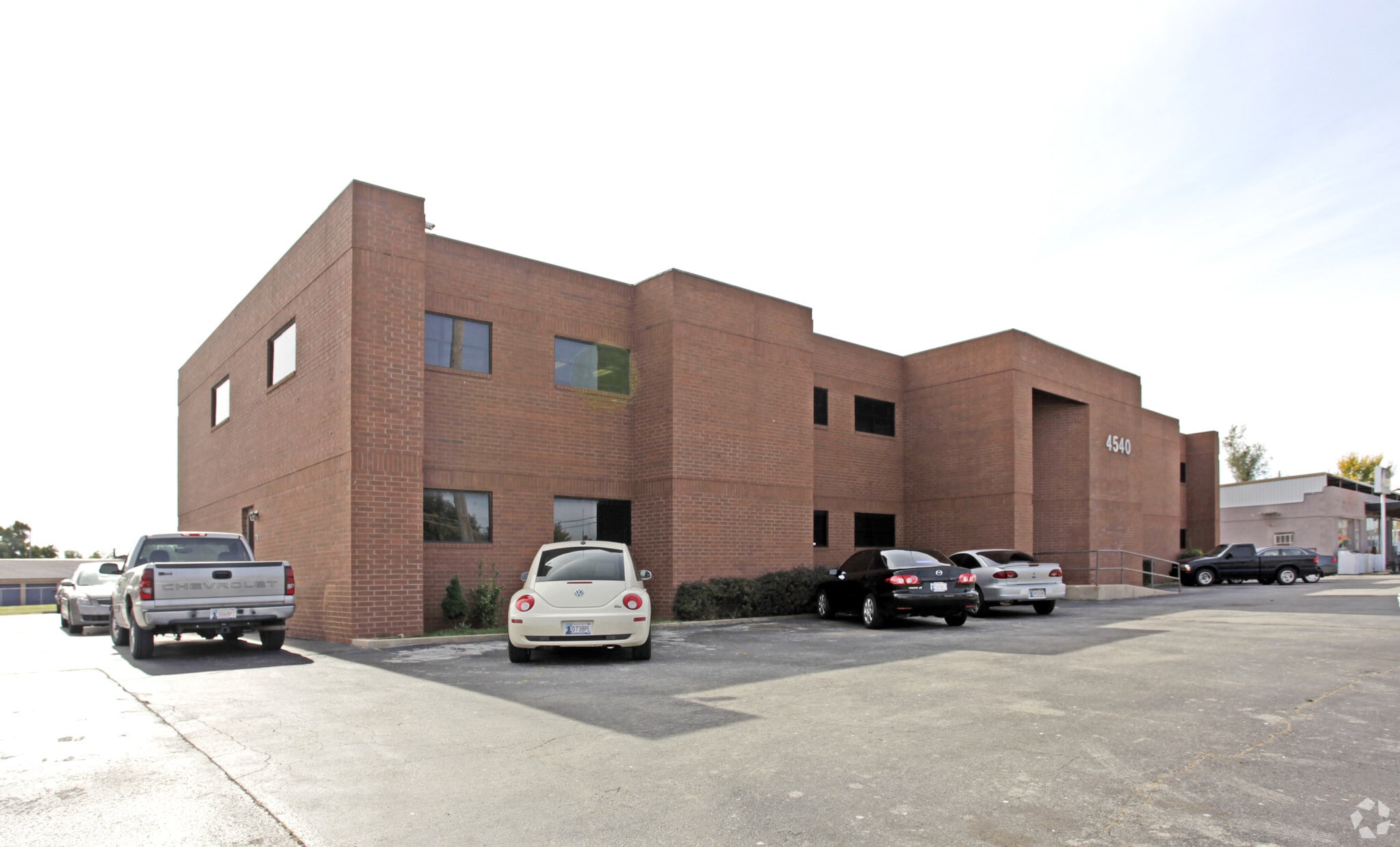 4540 NW 10th St, Oklahoma City, OK for lease Primary Photo- Image 1 of 18