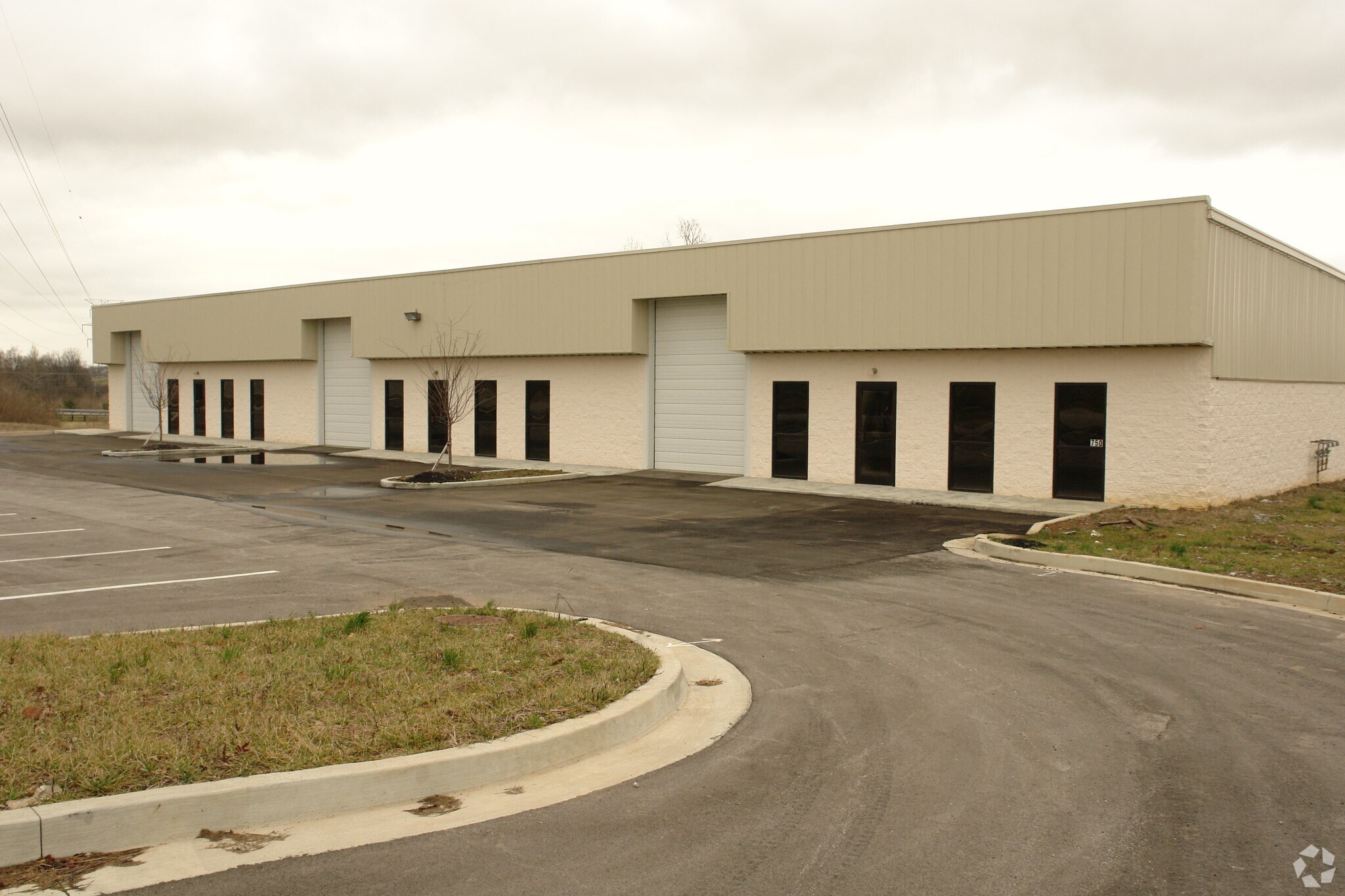 750 Miles Point Way, Lexington, KY for sale Primary Photo- Image 1 of 1