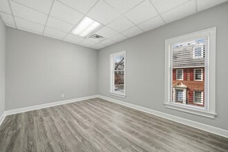 750 Bld 14 NE Hammond Dr, Atlanta, GA for lease Interior Photo- Image 1 of 22