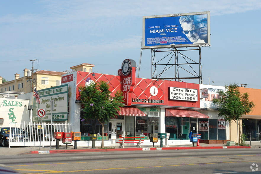 4609-4611 Van Nuys Blvd, Sherman Oaks, CA for sale - Primary Photo - Image 1 of 1