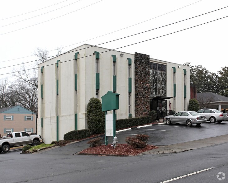 240 NE CHEROKEE St, MARIETTA, GA 30060