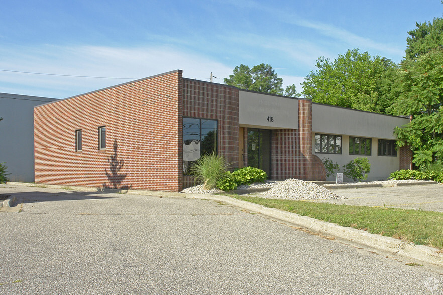 418 E 8th St, Holland, MI for lease - Primary Photo - Image 2 of 7