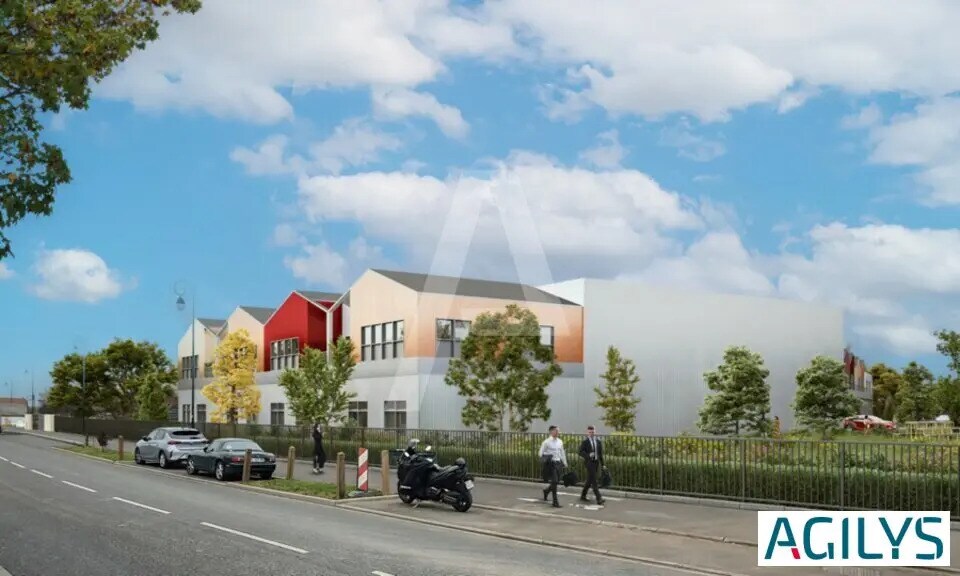 Flex in Montgeron for sale Building Photo- Image 1 of 10