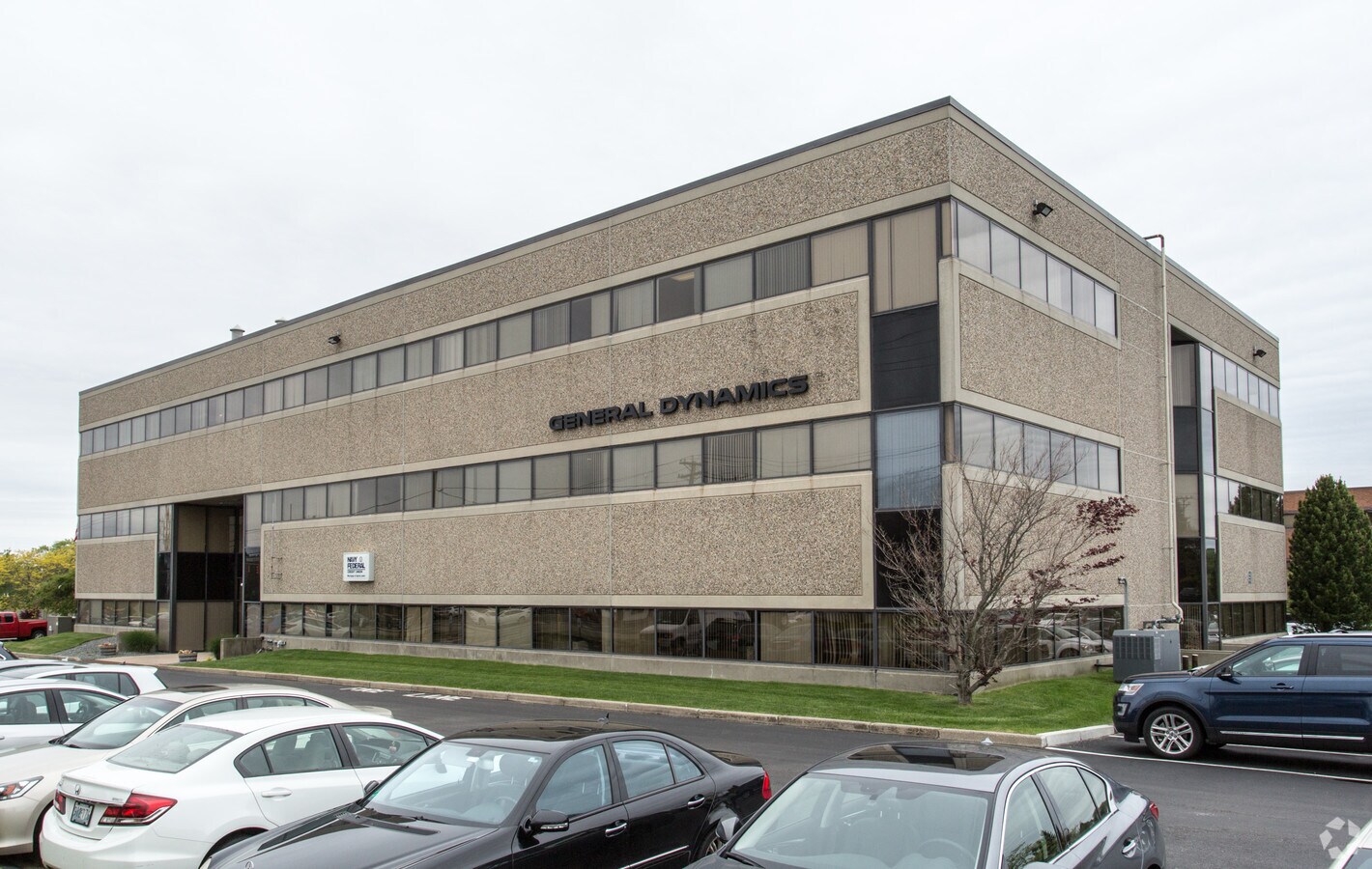 1 Corporate Pl, Middletown, RI 02842