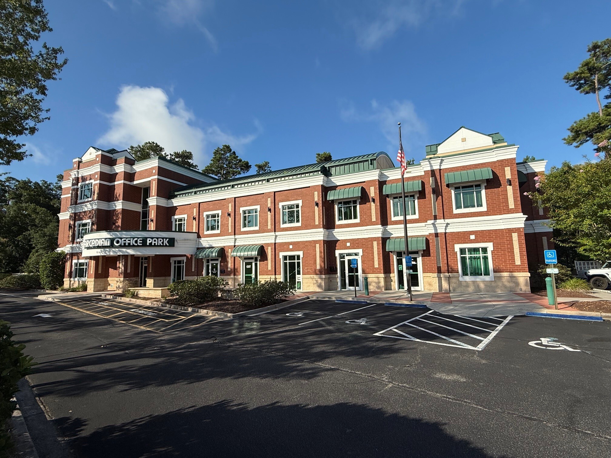 350 Hilton Rd, Myrtle Beach, SC for lease Building Photo- Image 1 of 3