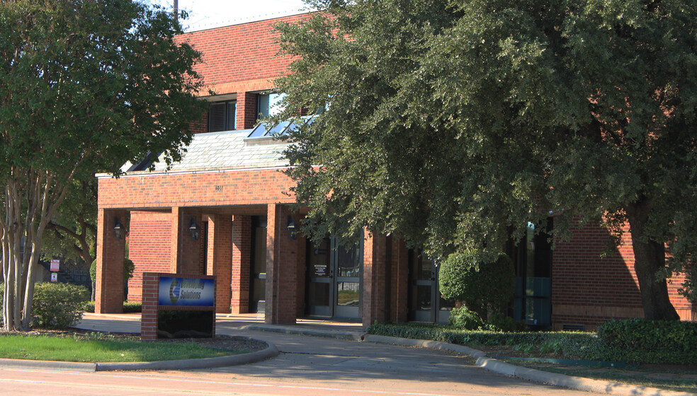 1801 W Louisiana St, McKinney, TX for lease - Building Photo - Image 3 of 4