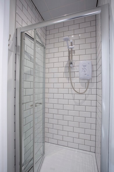 48 Corn St, Bristol for lease - Building Photo - Image 3 of 4