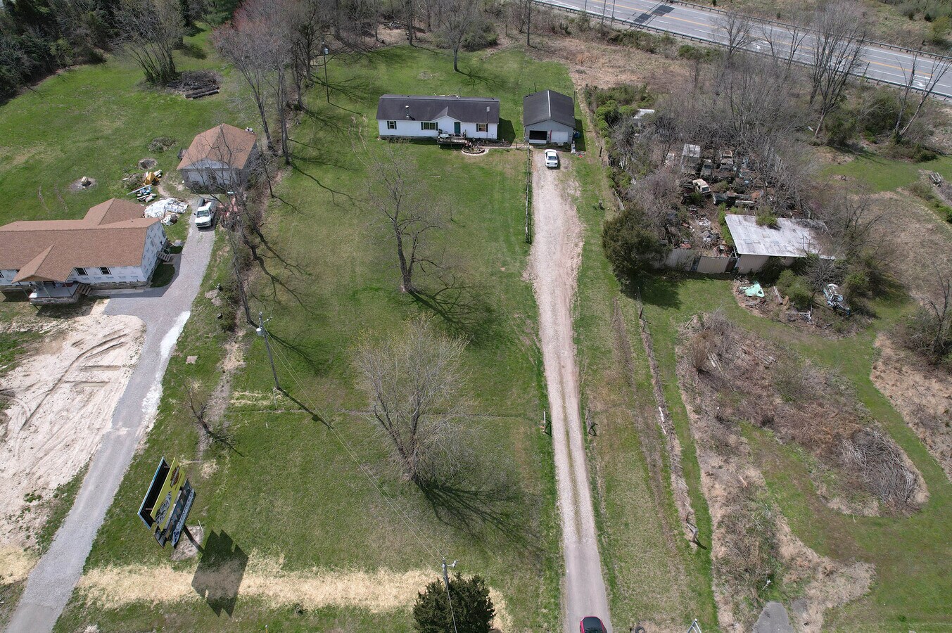 19981 Winfield Rd, Fraziers Bottom, WV 25082