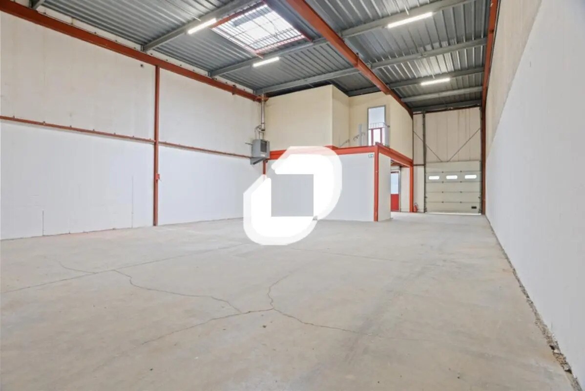 Flex in Champigny-sur-Marne for lease Interior Photo- Image 1 of 10