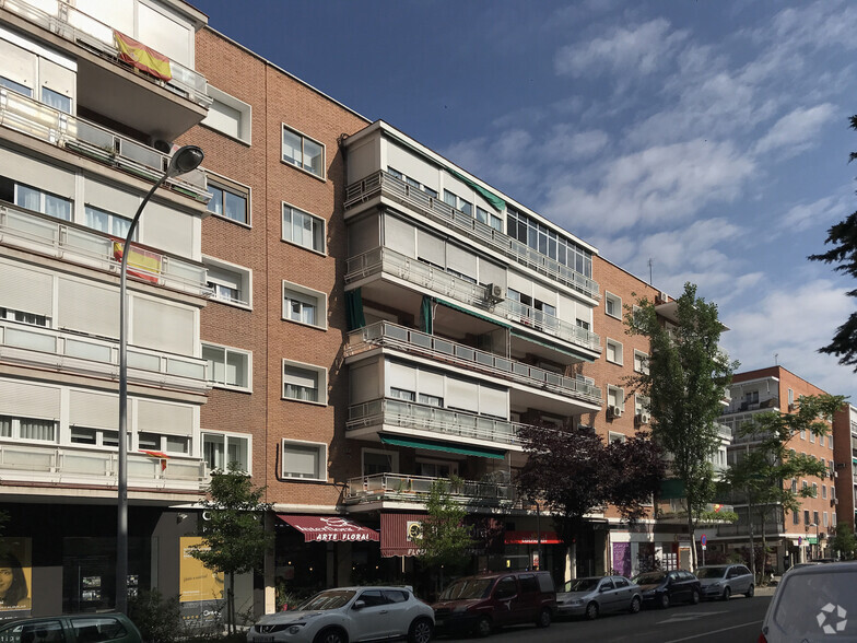 Avenida de Bruselas, 45, Madrid, Madrid for sale - Building Photo - Image 2 of 2