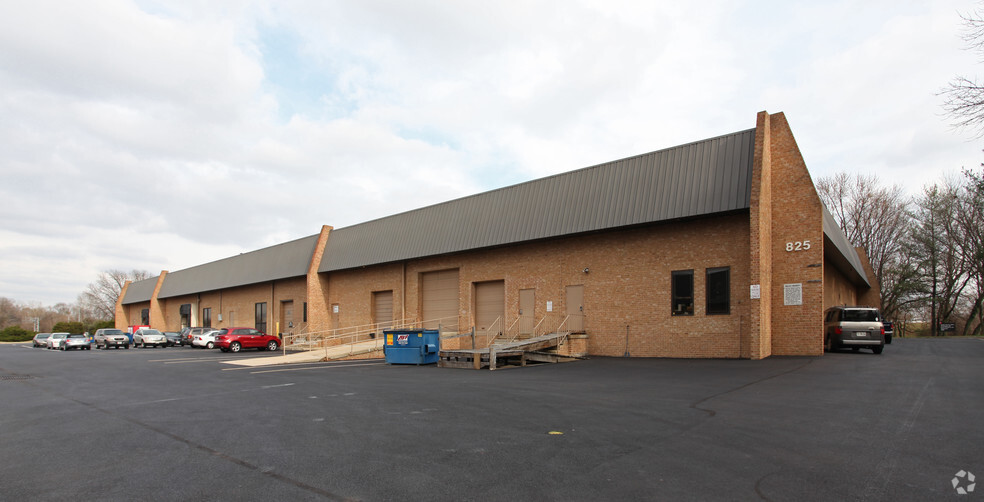 823 Hammonds Ferry Rd, Linthicum, MD for lease - Building Photo - Image 1 of 5