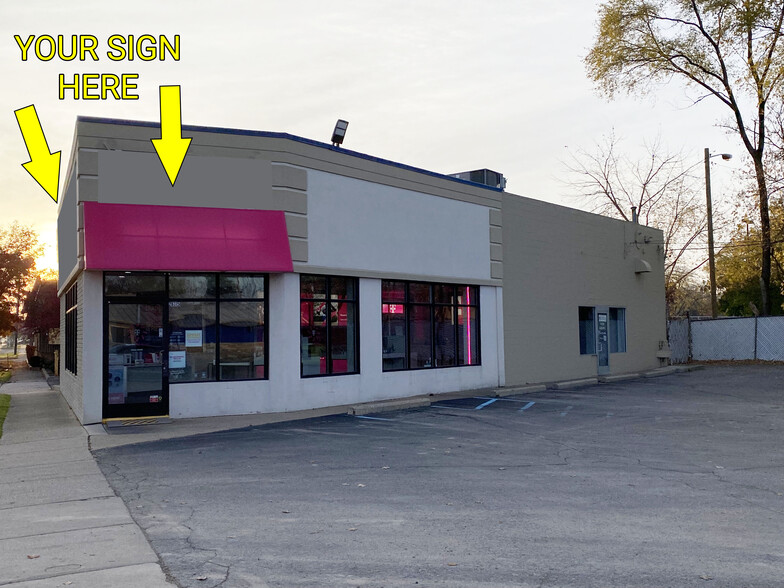 28315 Grand River Ave, Farmington Hills, MI for lease - Building Photo - Image 2 of 5