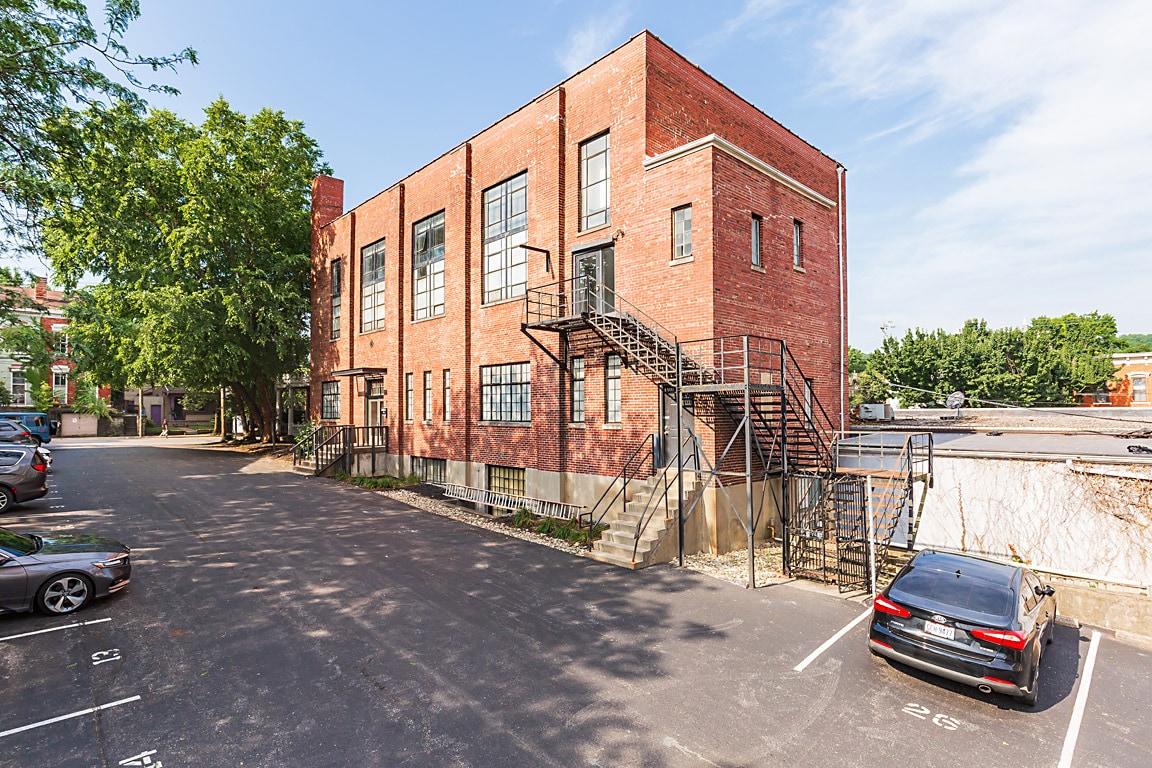118 W 5th St, Covington, KY for lease Building Photo- Image 1 of 13