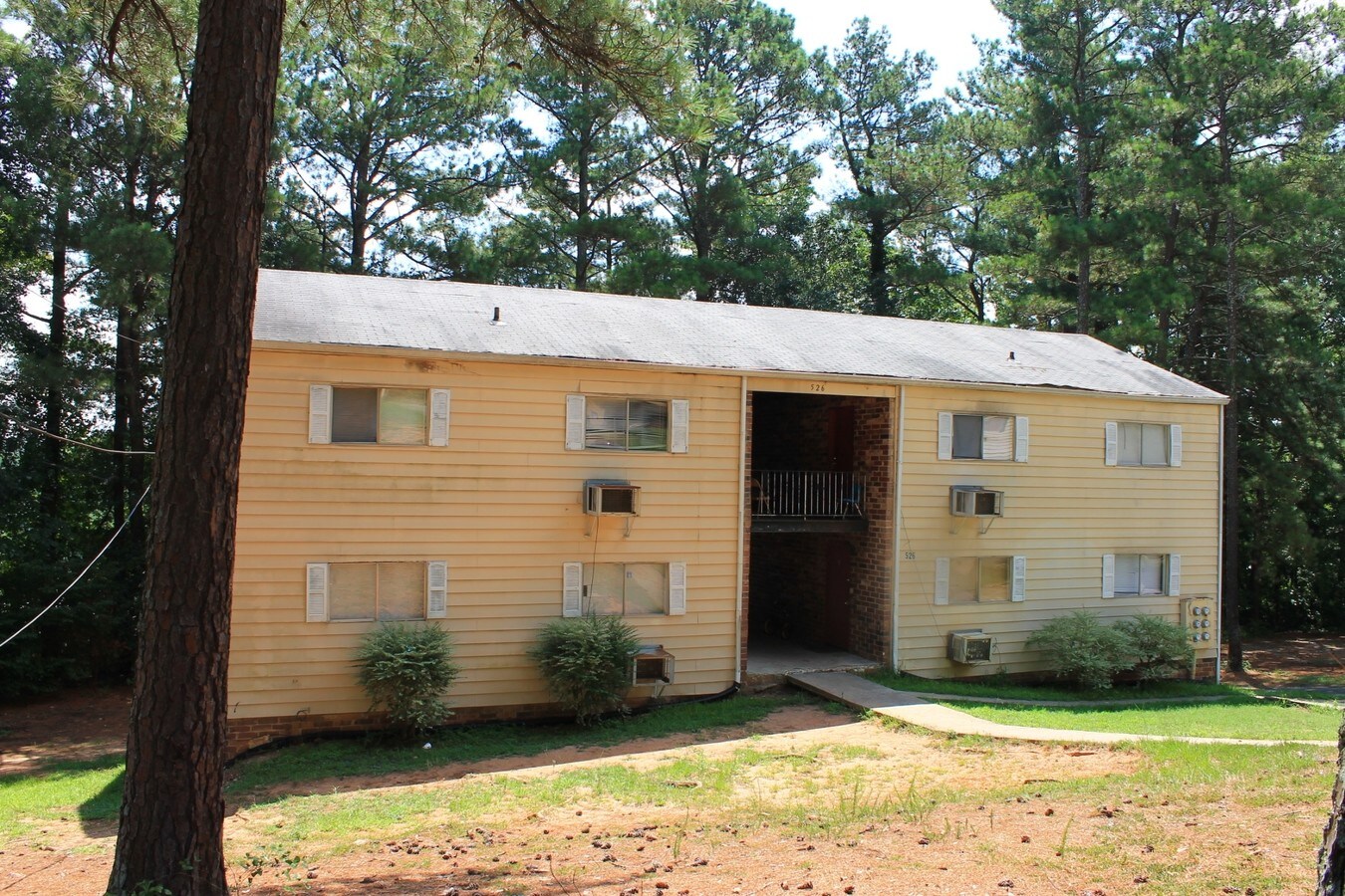 526 Gresham Park Dr, Marietta, GA 30062