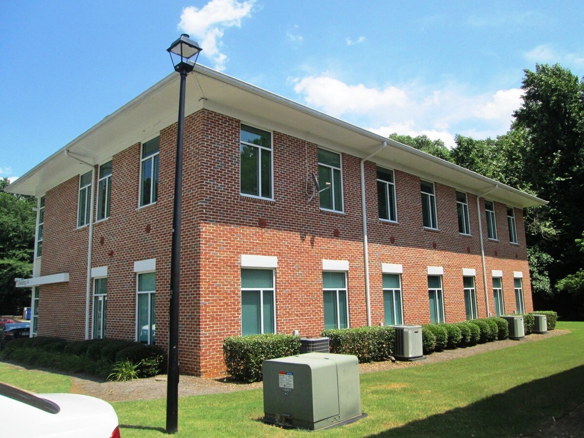 4227 Pleasant Hill Rd, Duluth, GA 30096