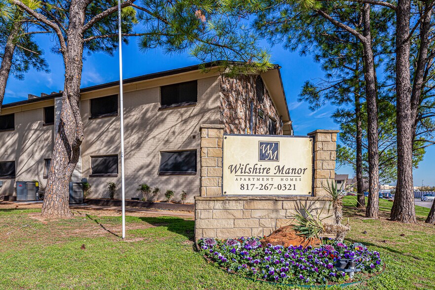 1300-1450 Sagebrush Trl, Euless, TX for sale - Building Photo - Image 1 of 1