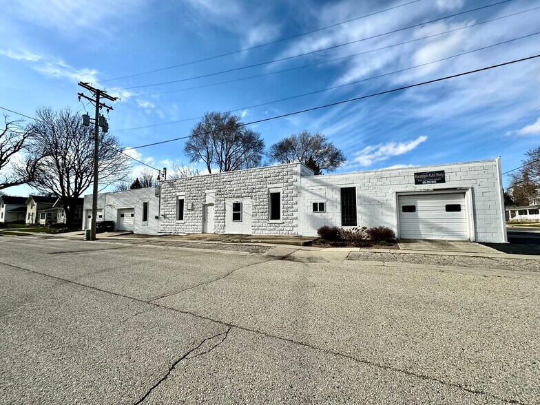 221 S Columbus St, Randolph, WI for sale - Building Photo - Image 1 of 1