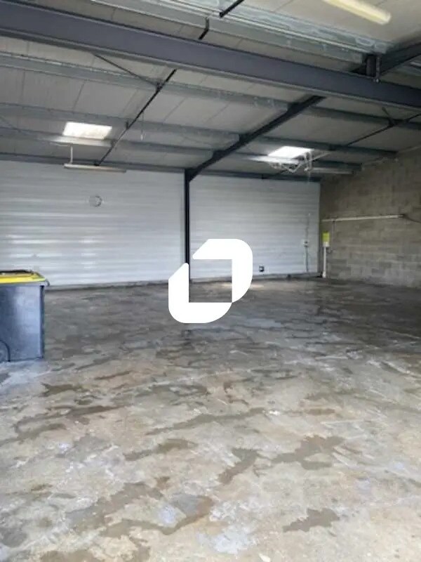 Flex in Izon for lease Interior Photo- Image 1 of 16