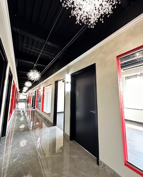 27301 Dequindre Rd, Madison Heights, MI for lease - Building Photo - Image 3 of 32