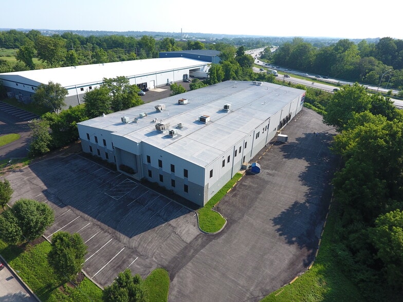 60 Portland Rd, West Conshohocken, PA for lease - Building Photo - Image 3 of 9
