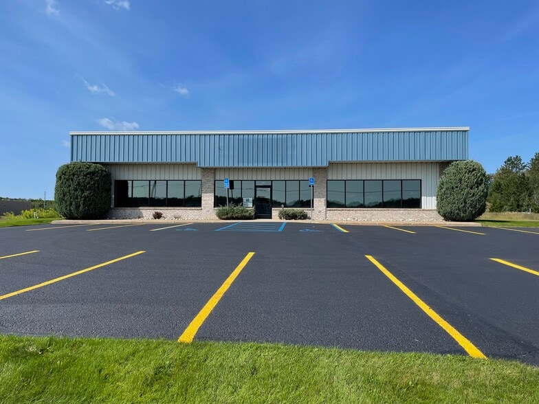 2250 W M 32, Gaylord, MI for lease - Building Photo - Image 1 of 3