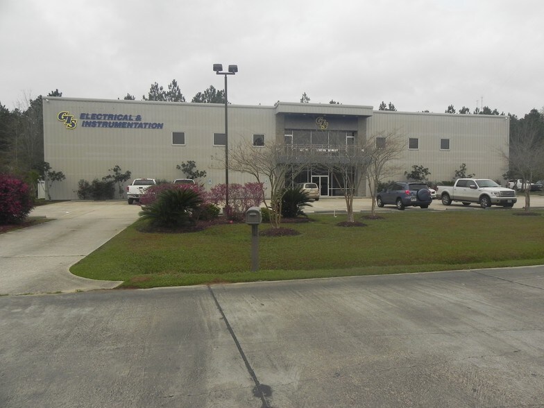 68445 James St, Mandeville, LA for sale - Building Photo - Image 1 of 1