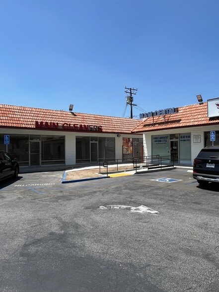 1701-1723 W Main St, Alhambra, CA for lease - Building Photo - Image 3 of 7