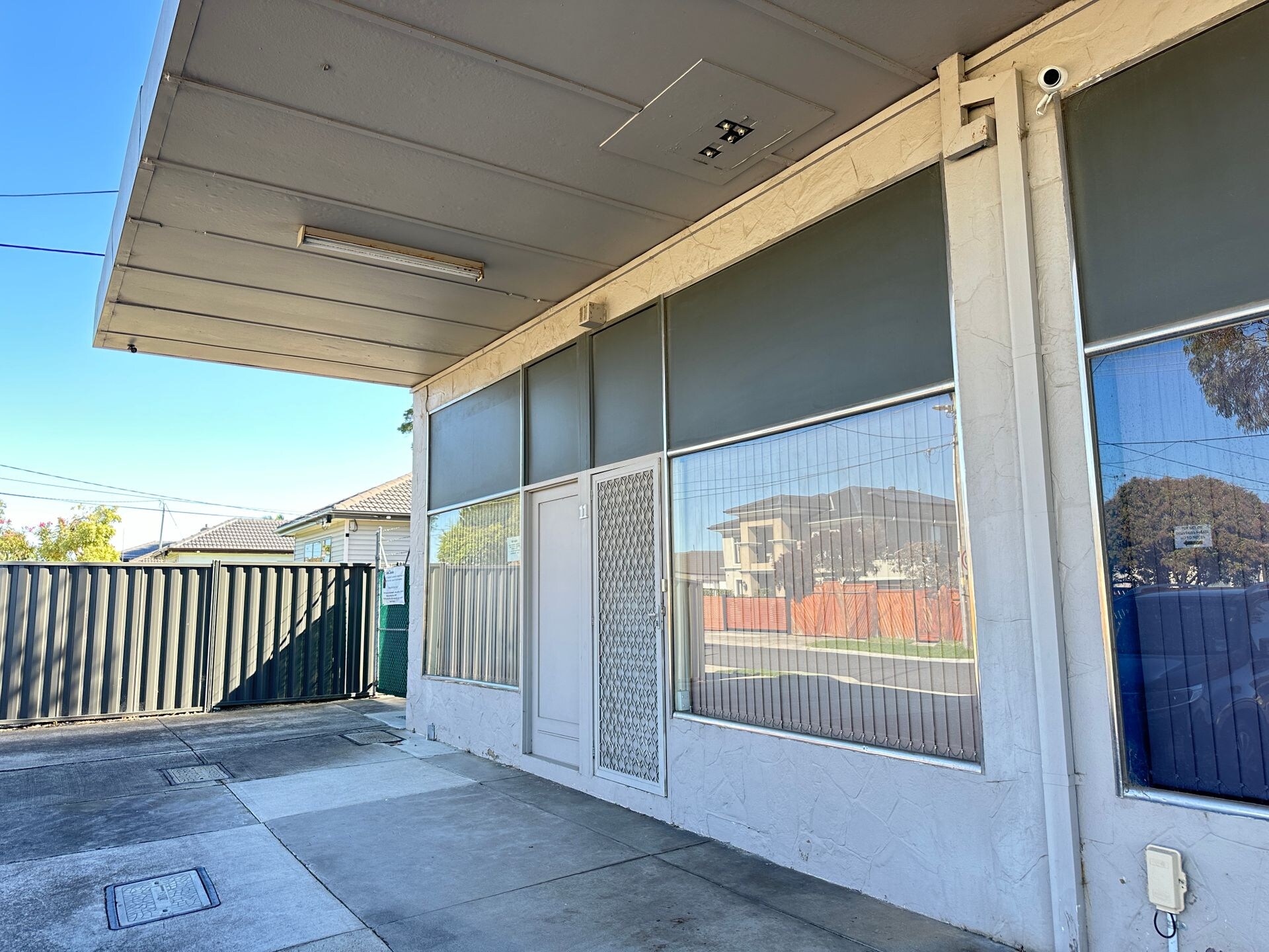 11 Wardale Rd, Springvale South for lease Primary Photo- Image 1 of 2