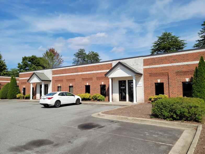 1224 NW 19th St Ln, Hickory, NC 28601 - Office for Sale | LoopNet