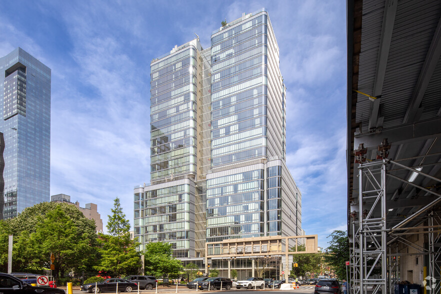 565 Broome St, New York, NY for lease - Building Photo - Image 3 of 7