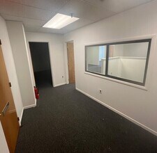 4201 Church Rd, Mount Laurel, NJ for lease Interior Photo- Image 2 of 5