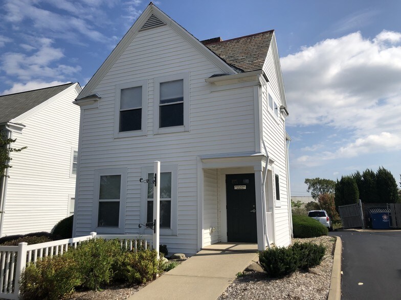 7357 Austin Powder Dr, Glenwillow, OH 44139