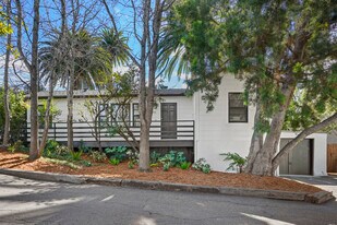 SFR & DUPLEX IN SAN LUIS OBISPO - Triplex Property