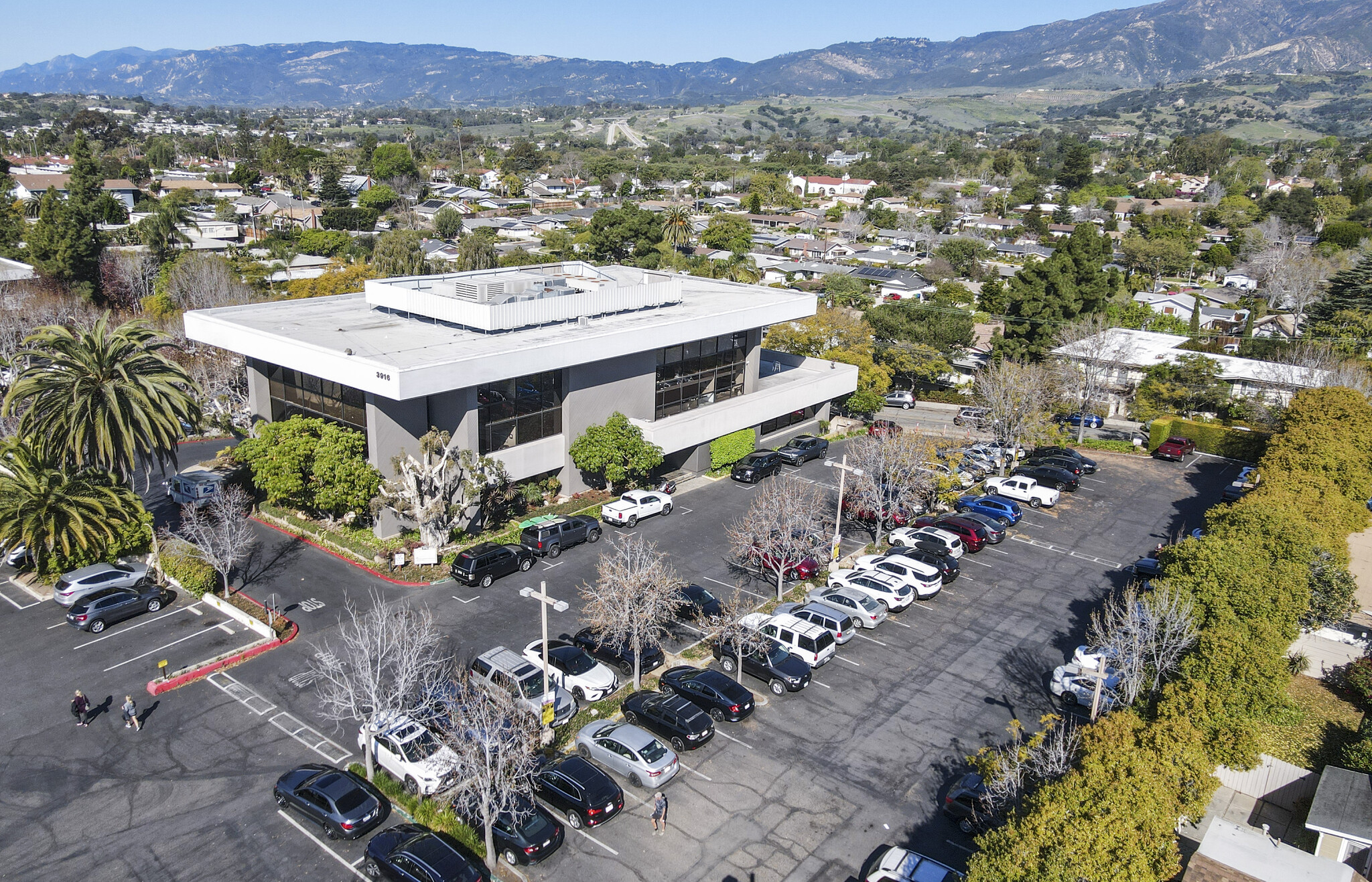 3916 State St, Santa Barbara, CA for lease Building Photo- Image 1 of 15