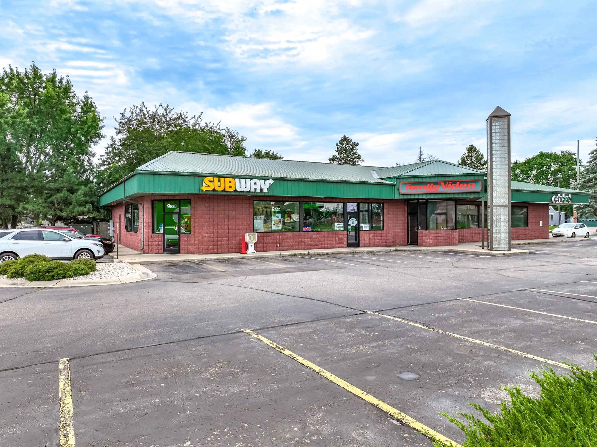 1402 W Grant Ave, Pauls Valley, OK for lease Building Photo- Image 1 of 1