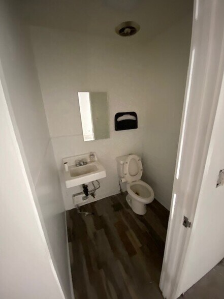 6875-6901 La Palma Ave, Buena Park, CA for lease - Building Photo - Image 3 of 19