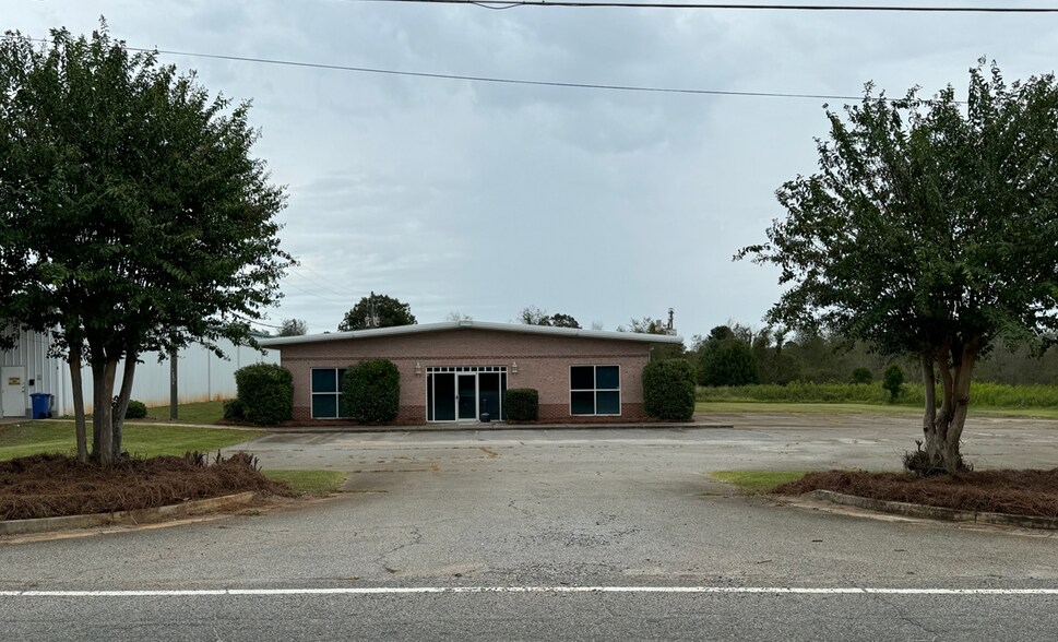 103 Industrial Park Dr, Perry, GA for lease - Building Photo - Image 3 of 26