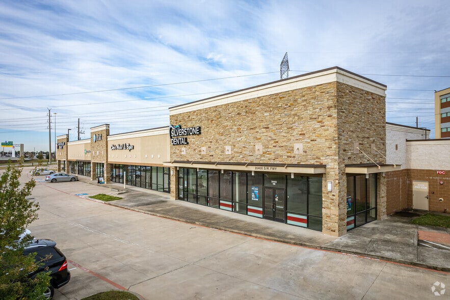 20400 Southwest Fwy, Richmond, TX for lease - Building Photo - Image 2 of 5