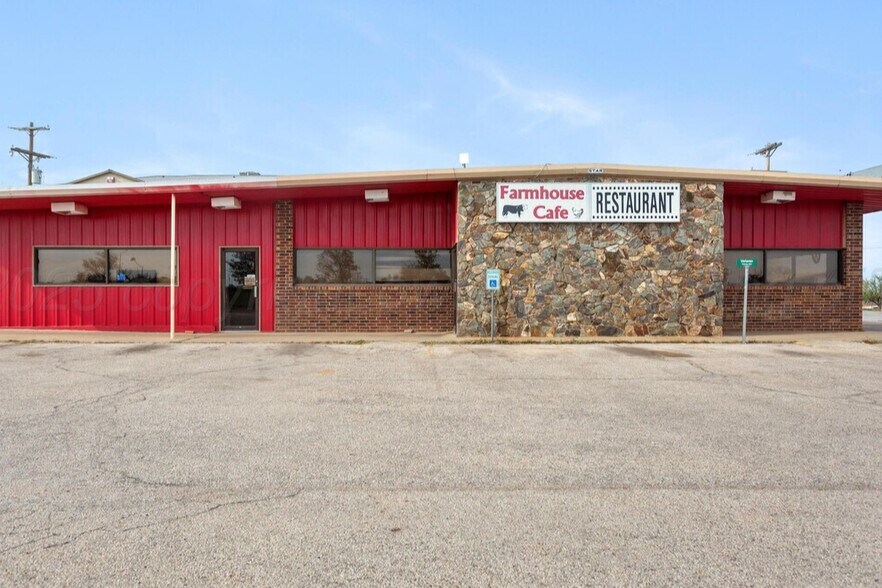 103 Interstate 40, Shamrock, TX for sale - Building Photo - Image 1 of 27