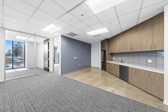 19800 MacArthur Blvd, Irvine, CA for lease Interior Photo- Image 1 of 8