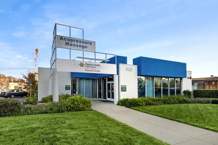 633 Veterans Blvd, Redwood City, CA for lease - Building Photo - Image 1 of 3