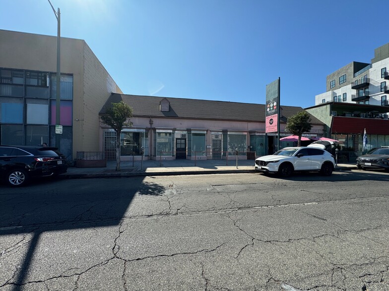 1437-1443 S Robertson Blvd, Los Angeles, CA for lease - Building Photo - Image 3 of 12